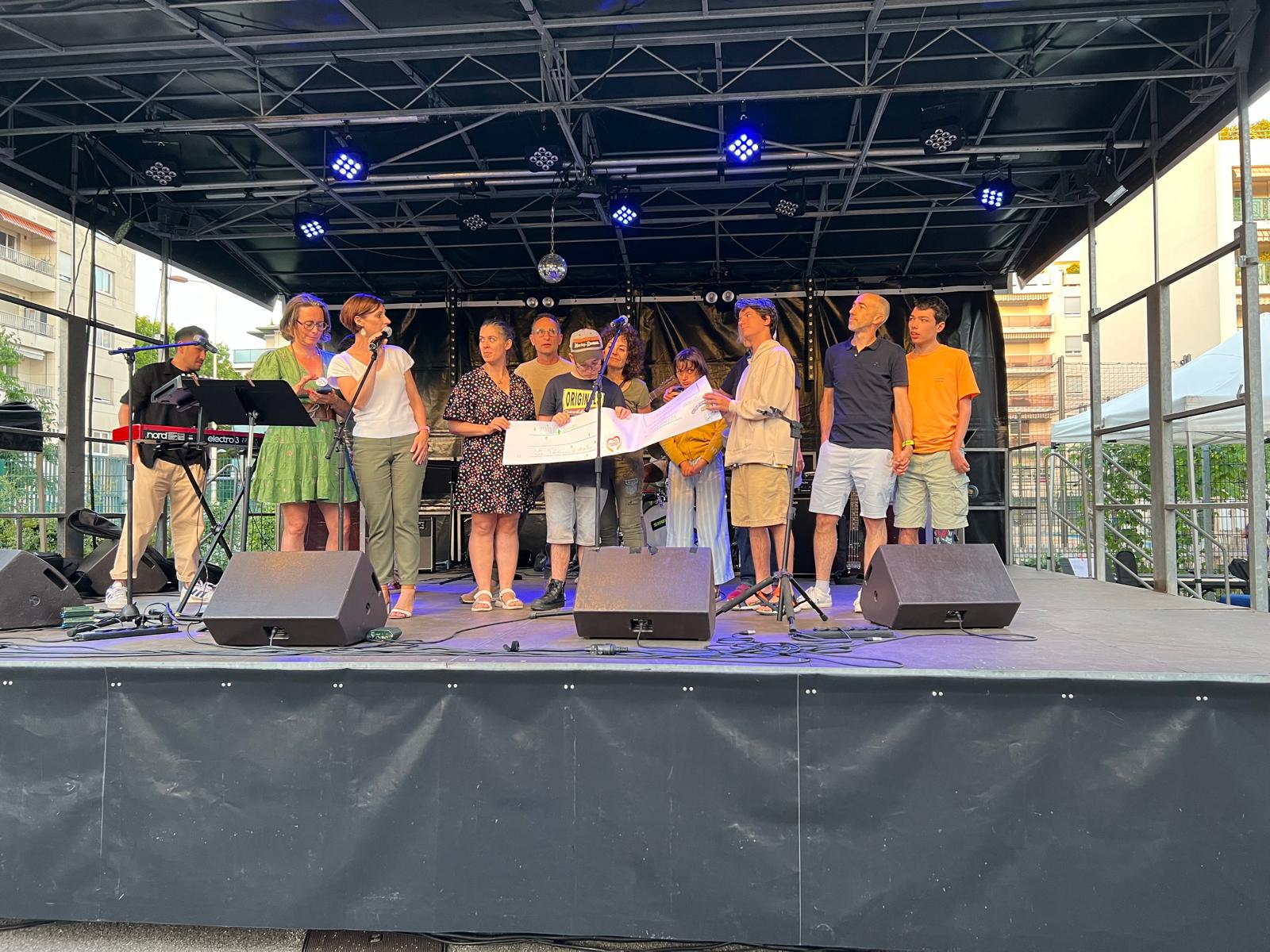 ⭐ Quand le sport rime avec solidarité : 1 000 € pour Les Porteurs d’Étoiles